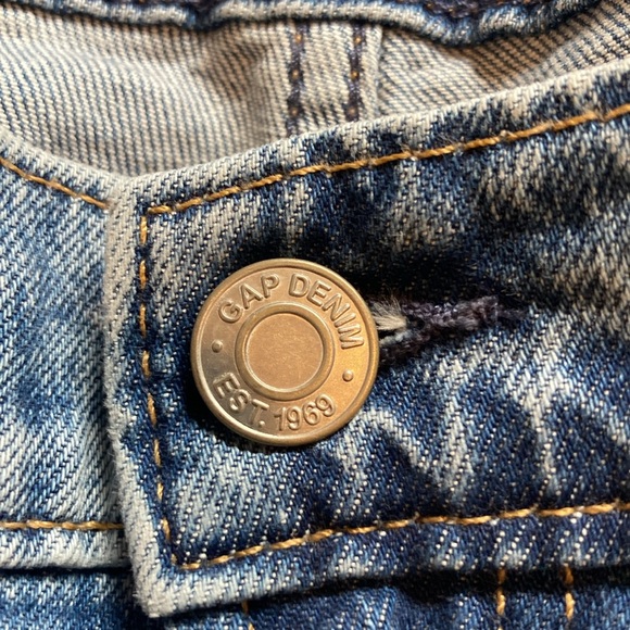 GAP ‘90s Loose Mid Rise Jeans - Picture 13 of 16